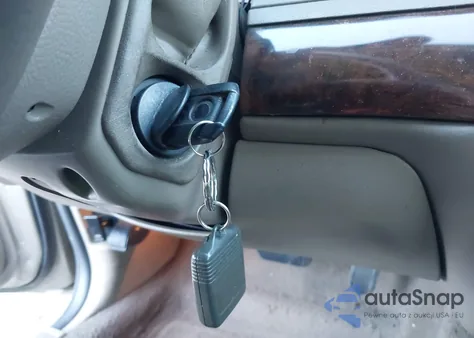 2005 Mercury Grand Marquis Gs from USA, damaged, VIN 2MEFM74W25X670114